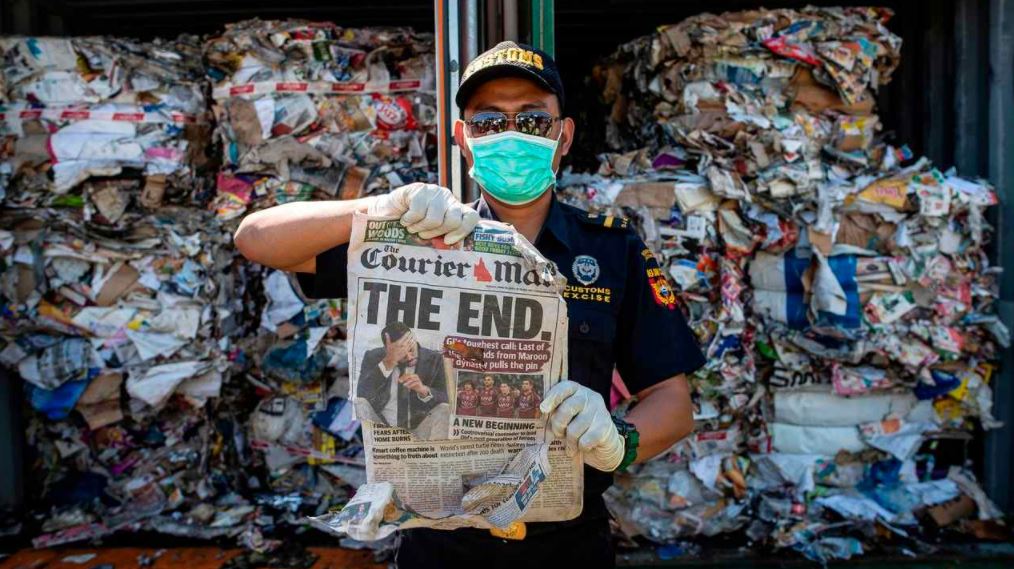 plastic waste, plastic waste management, plastic paint, plastic recycling, प्लास्टिक मुक्त भारत निबंध, प्लास्टिक के हानि, प्लास्टिक बोतल मैनुफैक्चर, प्लास्टिक कैसे बनता है