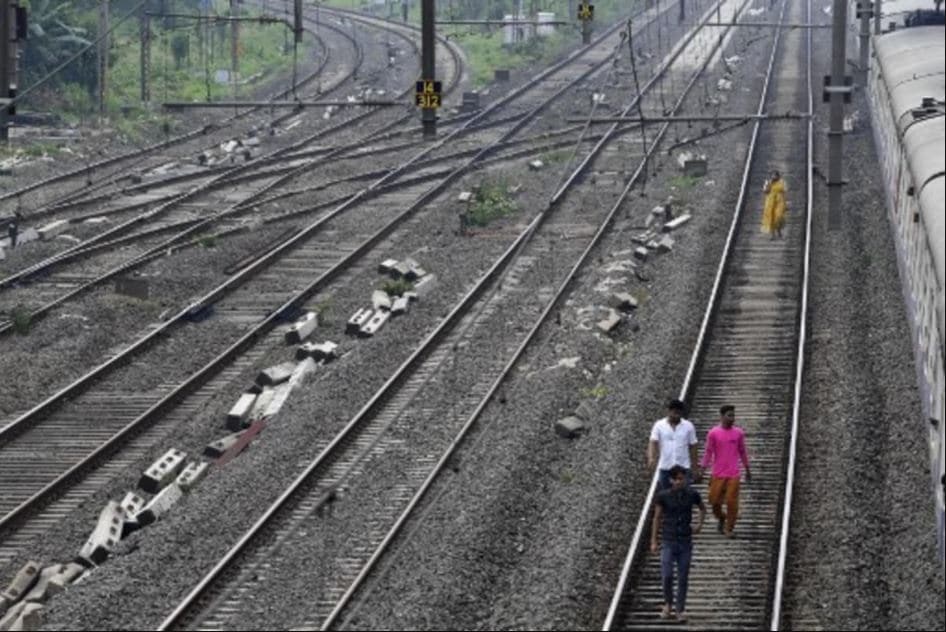 mumbai power cut, mumbai electricity, power outage, what is black out, मुंबई पावर कट, मुंबई बिजली बिल, मुंबई बिजली कटौती, ब्लैक आउट का अर्थ