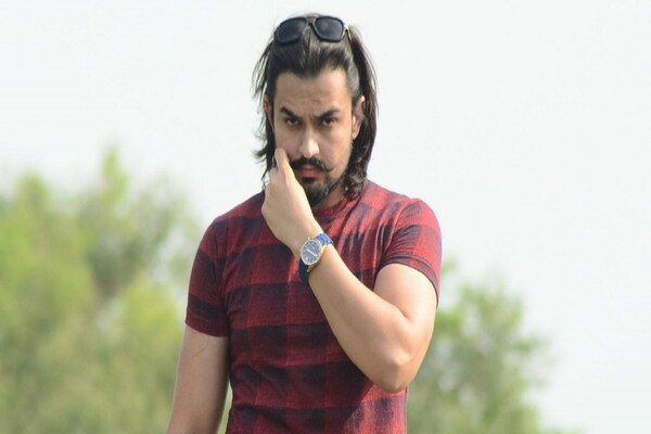 PHOTOS: चैलेंज पर महम पहुंचे सपना चौधरी के पति वीर साहू, नहीं आया धमकी देना वाला