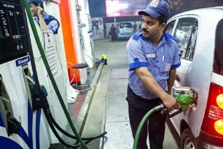 पेट्रोल-डीजल के दाम में आज बढ़ोत्तरी हुई.