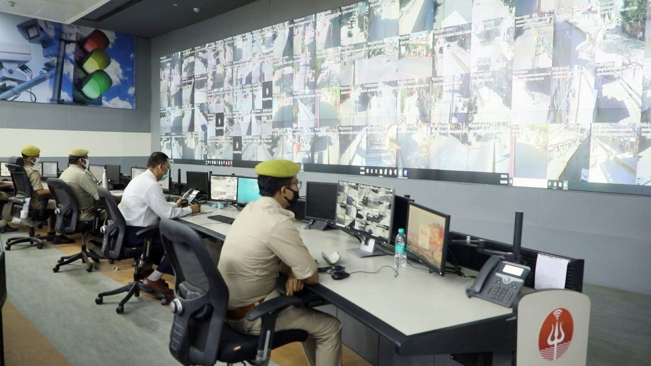 uttar pradesh news, up news, up police, Face recognition system camera, camera to detect criminal, यूपी पुलिस. काशी में लगेंगे कैमरे. 'फेस रिकग्निशन सिस्टम, तीसरी आंख, क्राइम न्यूज