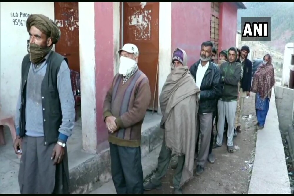 जम्मू-कश्मीर में डीडीसी के सफल चुनावों के बाद पाकिस्तानी सत्तातंत्र में हड़कंप