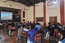 पढ़ने के लिए पहुंचे बोर्ड क्लास के बच्चों को देहरादून के स्कूल में दिखाई गई मूवी... देखें तस्वीरें