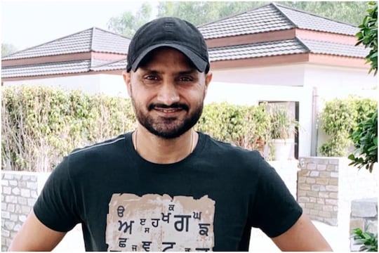 हरभजन सिंह ने चेतेश्वर पुजारा की तारीफ की है.(PC- Harbhajan Singh Instagram)