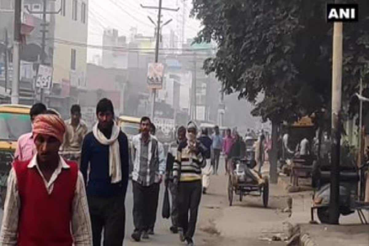 crackers sale, delhi police, cm kejriwal, delhi news, firecrackers, firecrackers licences, Green Crackers, Delhi Government, Delhi air pollution, Delhi pollution, delhi police, suspended All licences, NGT,air quality index delhi, दिल्ली पुलिस, पटाखों की बिक्री पर रोक, लाइसेंस रद्द, लाइसेंस निलंबित, दिल्ली न्यूज, पटाखा बैन दिल्ली में, वायु प्रदूषण, अरविंद केजरीवाल, दिल्ली सरकार, दिवाली, दीपावली, दुकानदार कंगाल, दिल्ली पुलिस, पटाखे, पटाखों की बिक्री, दिवाली, दिल्ली न्यूज, सीएम केजरीवाल, Delhi Police blamed citizen s attitude of big thing about firecrackers responsible for non cooperative nodrss