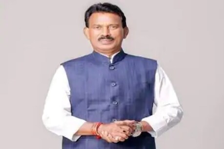 पूर्ववर्ती कमलनाथ सरकार में लोक स्वास्थ्य एवं परिवार कल्याण मंत्री रहे सिलावट वर्ष 2018 के पिछले विधानसभा चुनाव में कांग्रेस के टिकट पर सांवेर से ही विधायक चुने गए थे. (फाइल फोटो)