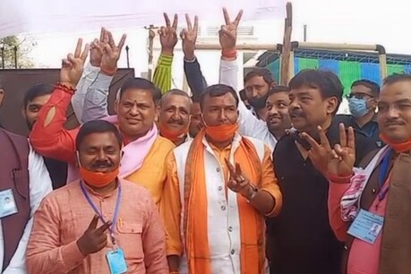 बीजेपी प्रत्याशी श्रीकांत कटियार रिकॉर्ड मतों से जीते