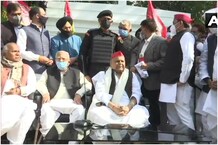 PHOTOS: अपने 82वें जन्‍मदिन पर समाजवादी पार्टी कार्यालय पहुंचे मुलायम सिंह यादव, बढ़ाया कार्यकर्ताओं का जोश