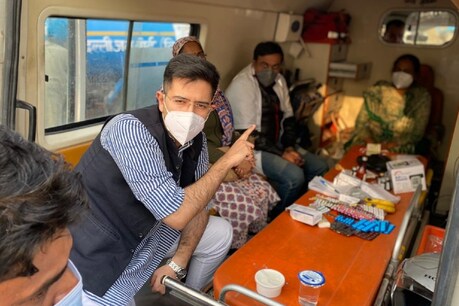दिल्ली बॉर्डर पर केंद्र के नए कृषि कानून के खिलाफ धरना दे रहे किसानों की दैनिक जरूरतों की चीजें आम आदमी पार्टी ने उपलब्ध कराईं.