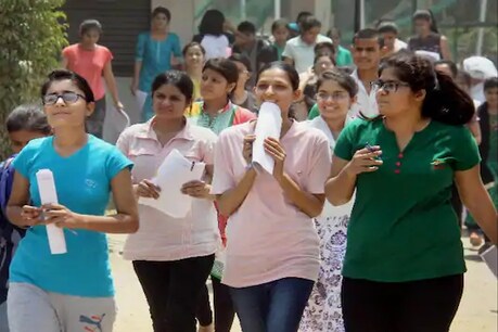 पश्चिम बंगाल सरकार ने 10 वीं और 12वीं के स्टूडेंट्स के लिए प्री फाइनल टेस्ट न कराने का ऐलान किया है.