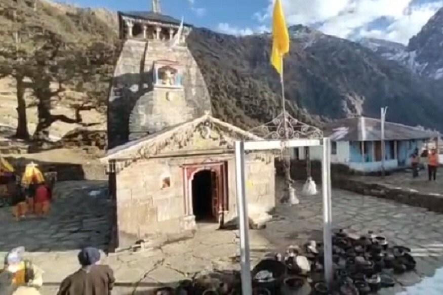 PHOTOS: शीतकाल के लिए बंद हुए द्वितीय केदार मद्महेश्वर के कपाट 3 PHOTOS: शीतकाल के लिए बंद हुए द्वितीय केदार मद्महेश्वर के कपाट 3