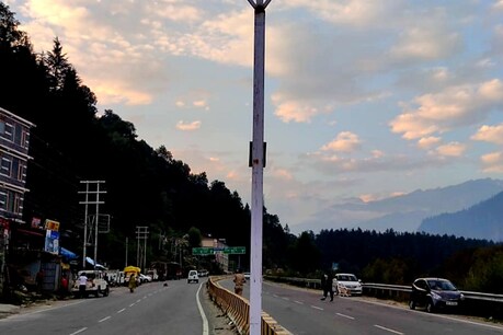 मनाली में अब ट्रैपिक रूल्स तोड़ने पर चालान घर भेज दिया जाएगा.