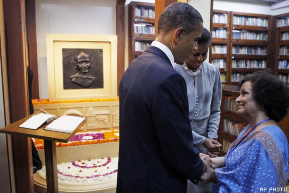 obama book, obama new book, obama memoir, obama in india, बराक ओबामा बायोग्राफी, बराक ओबामा जीवनी, बराक ओबामा का घर, बराक ओबामा की पत्नी