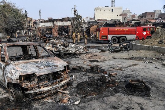 इसी साल फरवरी में हुए दंगों में 53 लोगों की जान चली गई थी. (PTI)