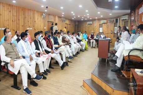 mp की 28 सीटों के लिए 3 नवंबर को मतदान और 10 को मतगणना होगी.