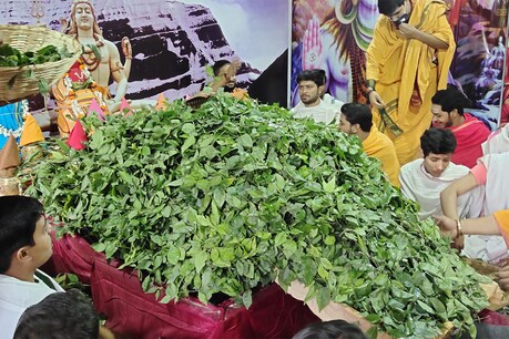 कोरोना महामारी से निबटने के लिए विशेष पूजा का आयोजन एक महीने तक चलेगा.