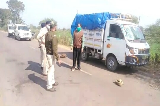 इस दुर्घटना में एक दर्जन से ज्यादा लोग हुए हैं जिनमें से एक व्यक्ति की हालत गंभीर बताई जा रही है