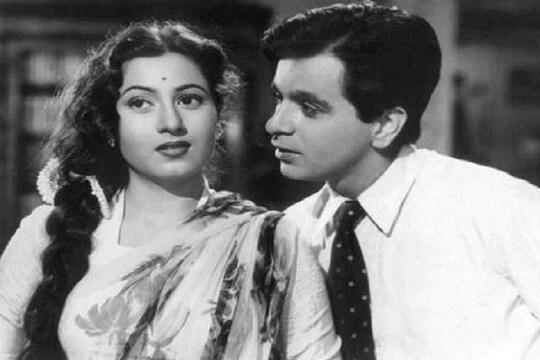 दिलीप कुमार और मधुबाला का रिश्ता फिल्म तराना (1951) के सेट से शुरू हुआ था.