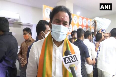 एक सवाल के जवाब में गृह राज्य मंत्री रेड्डी ने कहा कि दोनों नेताओं ने साथ में बैठकर 'बिरयानी' खाई है और इसकी योजना केसीआर के घर पर बनी थी.