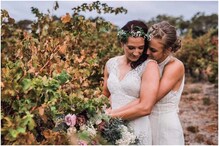 इन महिला क्रिकेटरों ने सेम सेक्स पार्टनर को बनाया अपना जीवनसाथी