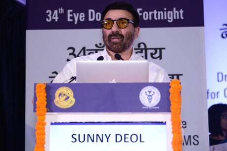 सनी देओल.