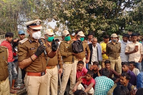 गोरखपुर में युवक की गला रेतकर हत्या