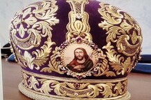 Christmas Day 2020 : रोम के पादरी पहनेंगे काशी में बने गाउन और टोपी, 15 साल से जारी है सिलसिला, देखें तस्वीरें