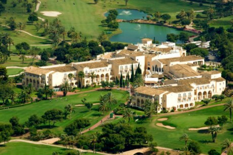 फ्लोरिडा का Mar-a-Lago क्लब डोनाल्ड ट्रंप की निजी संपत्ति हुआ करती थी