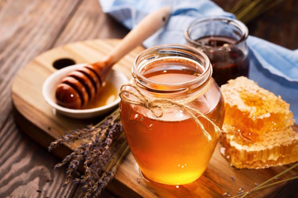 औषधीय गुणों से भरपूर है शहद, इन समस्याओं से मिलती है मुक्ति | honey  benefits and how to use honey bgys – News18 Hindi