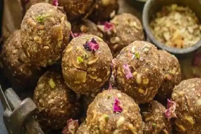 सर्दियों में गोंद के लड्डू खाने के ये हैं फायदे