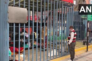 Indore: जागेगी उम्मीदों की लौ, 'शिक्षा की दीवार' और 'नेकी की दीवार' से मिटेंगे फासले