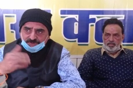 राजेश बेरी ने गोरखपुर में हॉकी गुरु मोहम्मद इमरान की मौजूदगी में उनपर बायोपिक की घोषणा की है.