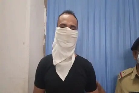पुलिस की गिरफ्त में आरोपी एहतेशाम