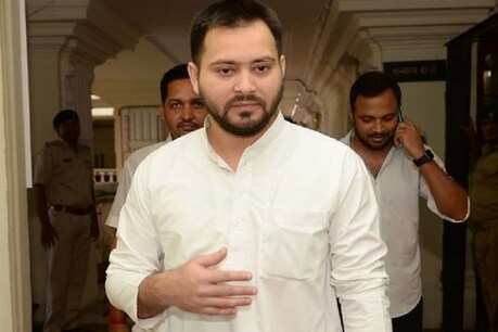 तेजस्वी यादव ने ट्वीट कर पार्टी के नेताओं और कार्यकर्ताओं से अपील की है कि वे एम्स में भीड़ न लगाएं. (फाइल फोटो)