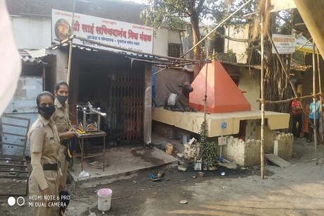 मुंबई के कांदीवली में श्री साई सचिदानंद मंदिर में लगी आग