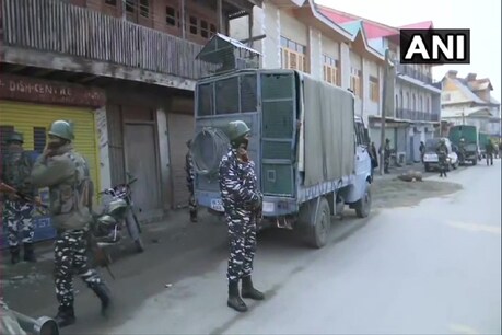जम्मू-कश्मीर में सीआरपीएफ और पुलिस टीम पर आतंकी हमला