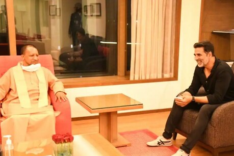 अक्षय ने अपनी फिल्म 'राम सेतु' की शूटिंग अयोध्या में करने की अनुमति लेने के लिए योगी आदित्यनाथ से मुलाकात की थी