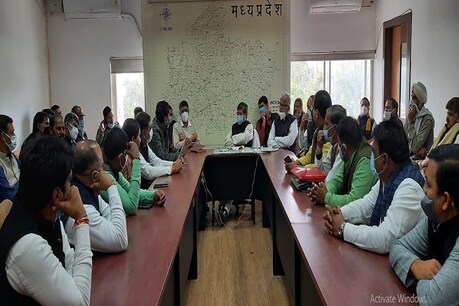 नगरीय निकाय के सिलसिले में मुकुल वासनिक अगले 4 दिन तक भोपाल, सागर, जबलपुर और रीवा का दौरा करेंगे.