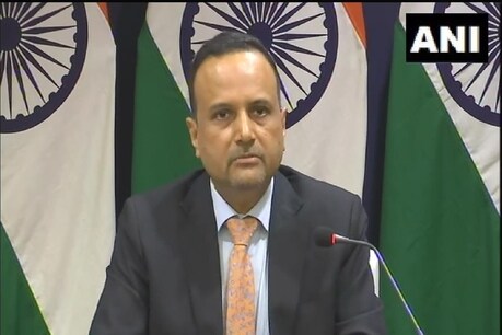 अनुराग श्रीवास्तव ने कहा, 20 जनवरी से हमने अपने पड़ोसियों को वैक्सीन की 55 लाख से अधिक खुराक भेजी है.