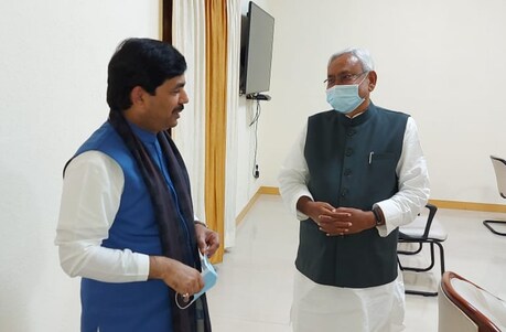 बीजेपी ने शाहनवाज हुसैन को बिहार में एमएलसी बनाया है.