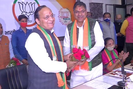 बीजेपी कोर कमिटी की पहली बैठक शुरू हुई पर इसमें वसुंधरा राजे उपस्थित नहीं रहीं.