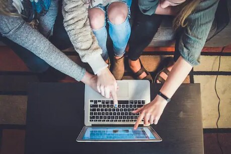 SSC CHSL Result 2019: एसएससी ने सीएचएसएल परीक्षा 2019 के टियर 1 के रिजल्ट घोषित कर दिया है.