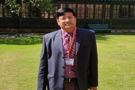 स्व. अख्तर लंबे समय से निजी अस्पताल में भर्ती थे.