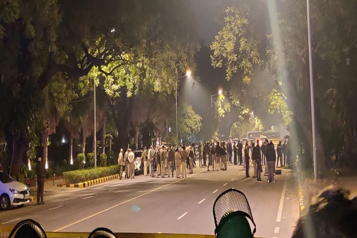 दिल्ली एंबेसी के पास IED धमाके को आतंकी घटना की तरह देख रहा है