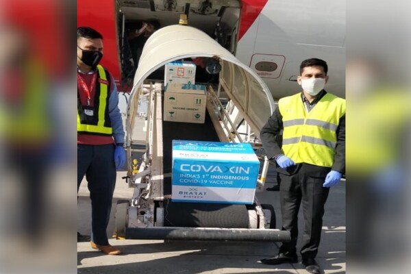 PHOTOS: कोरोना वैक्सीन की पहली खेप पहुंची राजस्थान, चमक उठे चेहरे, ढोल नगाड़ों से किया स्वागत