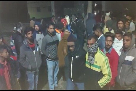 घटनास्थल और स्थिति को देखने के बाद पुलिस ने महिला टीचर की लूटपाट के दौरान हत्या किए जाने की आशंका जताई है