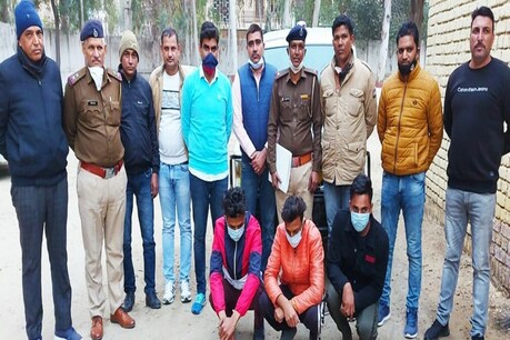 पुलिस को पूछताछ में गिरफ्तार तस्करों ने बताया कि राजस्थान में तैनात उनके फौजी रिश्तेदार अफील की सप्लाई करते थे