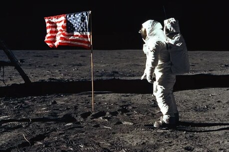 अमेरिका (US) चंद्रमा (Moon) पर पहले कदम सहित अन्य मानवीय अंतरिक्ष धरोहरों (Space Heritage) को सहेजना चाहता है. ( तस्वीर: NASA)