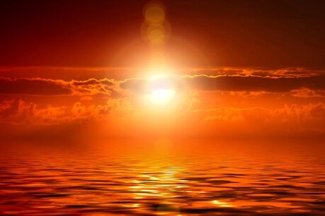 हैरानी की बात है कि अभी तक लगता रहा था कि महासागरों (Ocean) को तापमान कम हो रहा है. (प्रतीकात्मक तस्वीर: Pixabay)