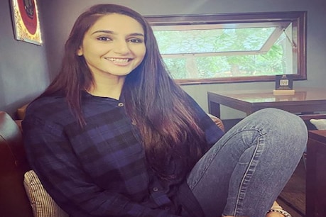 सैंडलवुड ड्रग्स रैकेट मामले में सुप्रीम कोर्ट ने 137 दिन बाद रागिनी द्विवेदी को जमानत दे दी है.